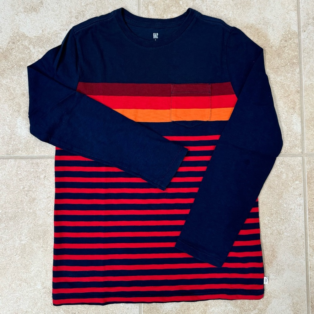 GapKids Vintage Striped Cotton T-Shirt
Size: Large